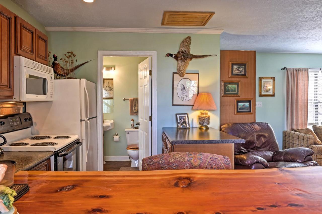 Paradise Cove Cabin With Boathouse And Dock Guntersville Extérieur photo